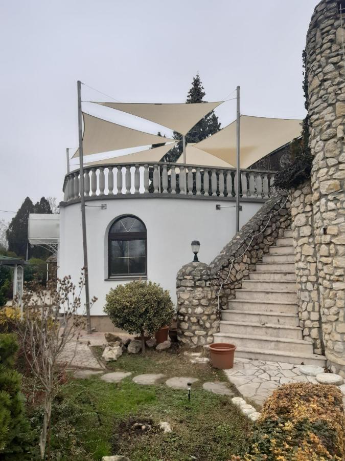 Steinhaus Bed & Breakfast Кестхей Екстер'єр фото