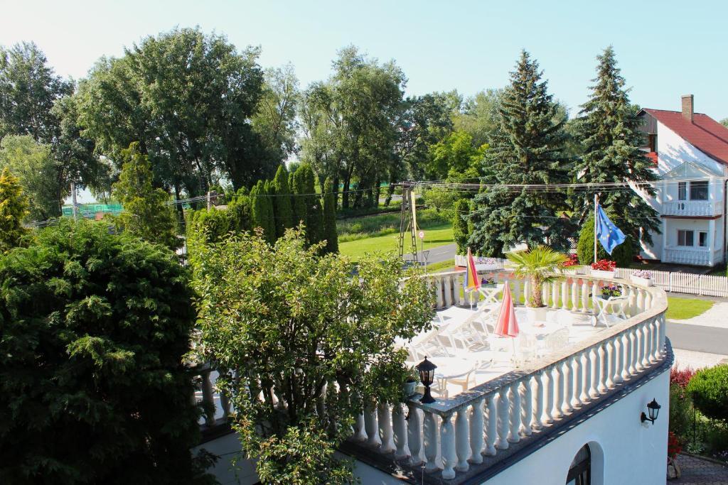 Steinhaus Bed & Breakfast Кестхей Екстер'єр фото